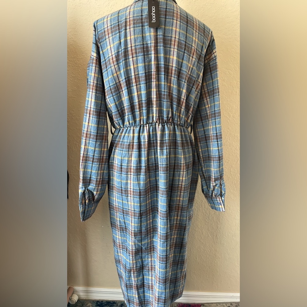 NWT-BOOOHOO Check wrap‎ midi shirt Dress - Picture 4 of 4